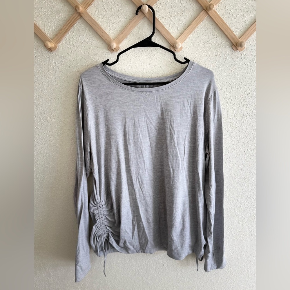 Avia Light Gray Long Sleeve Women's Top